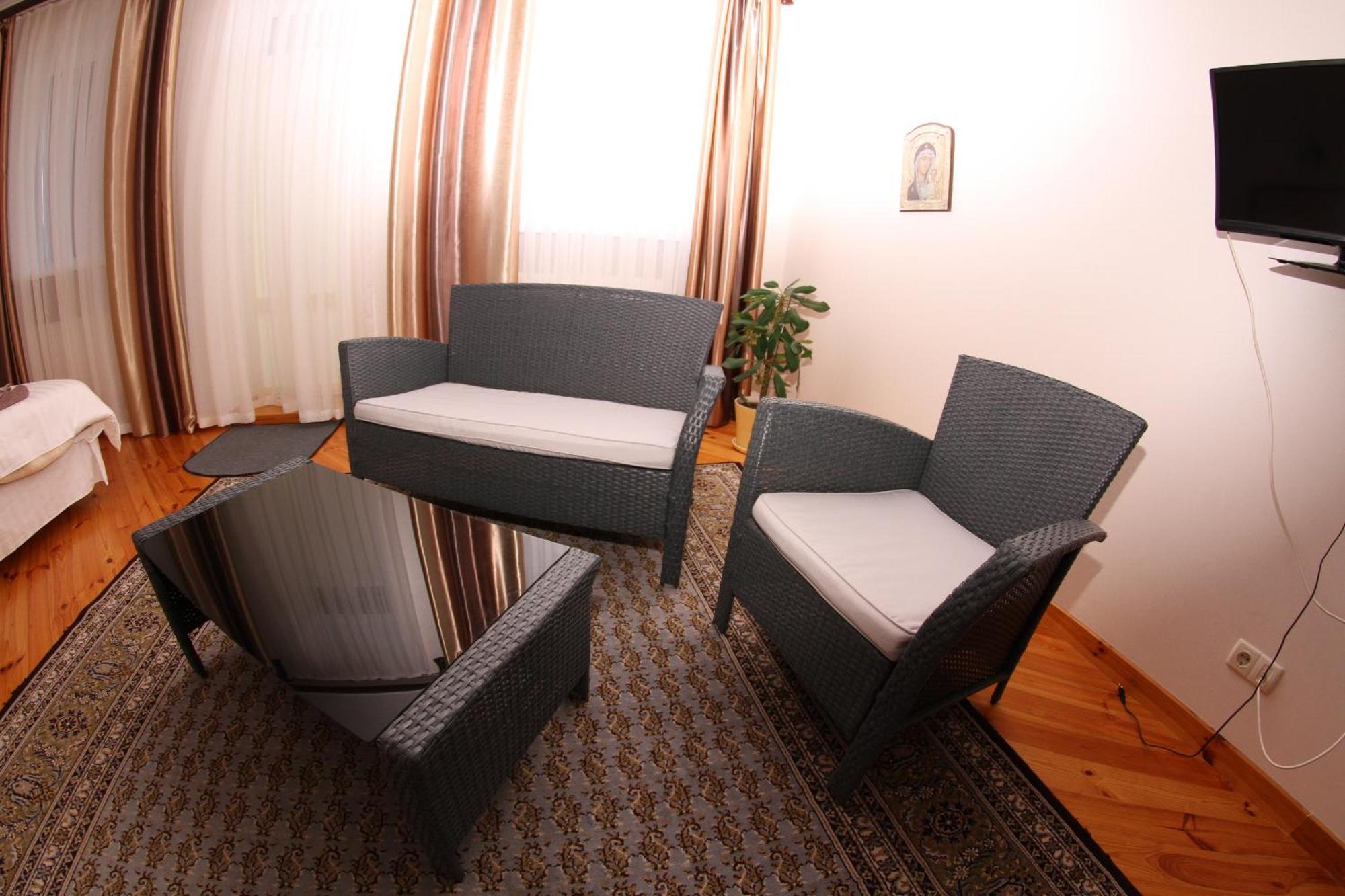 Uyut Hotel Csernyihiv Kültér fotó