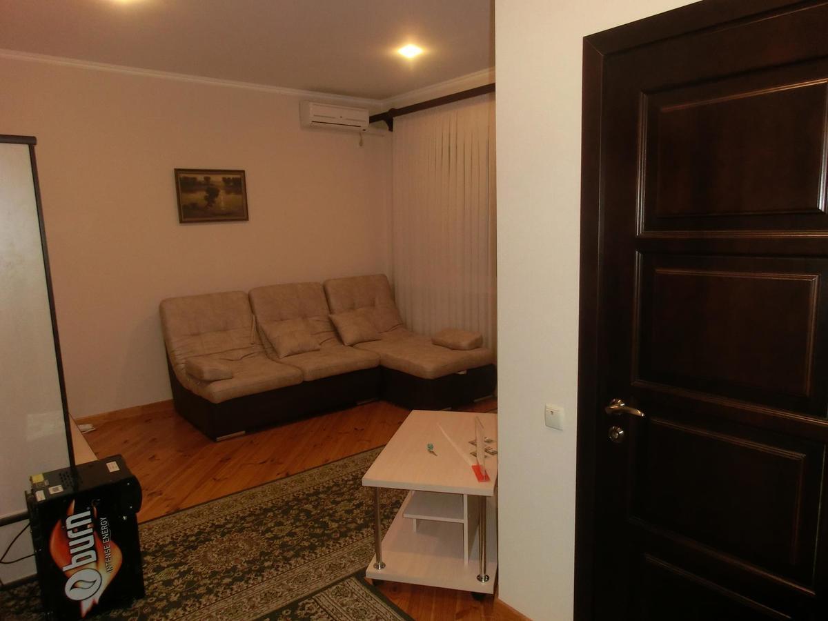Uyut Hotel Csernyihiv Kültér fotó
